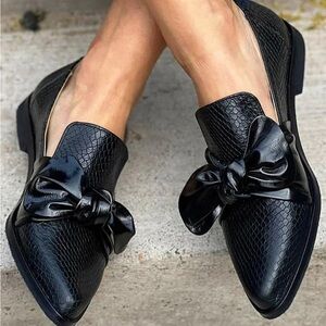 Black Loafers with Shiny Bow